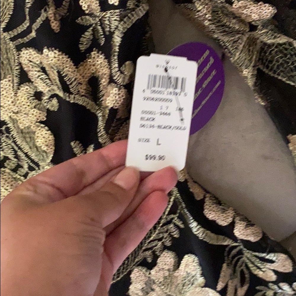 Dress - Picture 2 of 2